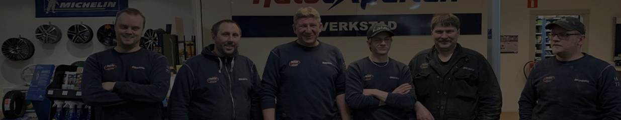 Jonas Nyberg Bil & Däckservice AB - Däckservice, Lackering av fordon, Motorreparationer och renoveringar, Försäljning av veteranbilar, Lackering av fordon, Laminering av fordon, Försäljning av bilinredningar, Bildelar och reservdelar, Fordons- och verkstadsutrustningar, Bilplåtslagerier, Lastbilsreparationer, Däckförsäljning, Bilverkstäder, Plåt- lack- och karossreparationer