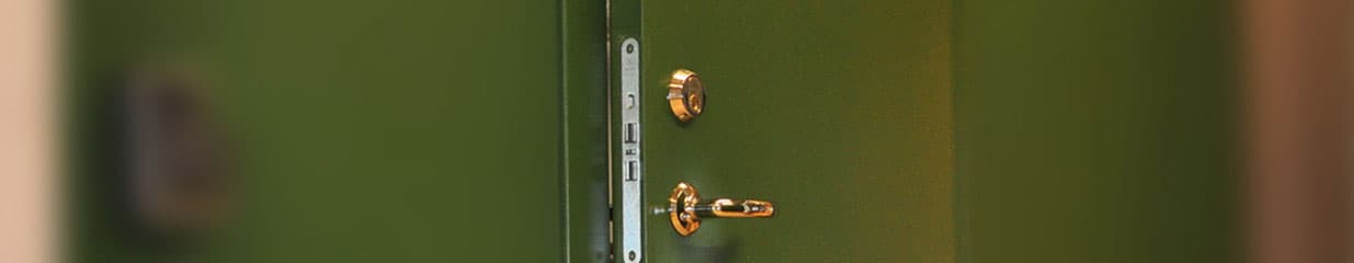 Maxidoor AB - Dörrar och fönster av metall, Metallarbeten, Metallglaspartier, Stängsel, stängselnät, Form-, pressverktyg, Stålrör, stålprofiler, Gallerdurk, Garageportar, Plåt, Metaller, legeringar, Blästring, utrustningar, Ytbehandling, Svetsning, Stål-, metallinor, tråd, kätting, Aluminium, aluminiumprodukter, Kalkprodukter, Metall & Metallvaruindustrier, Dörrar & Portar